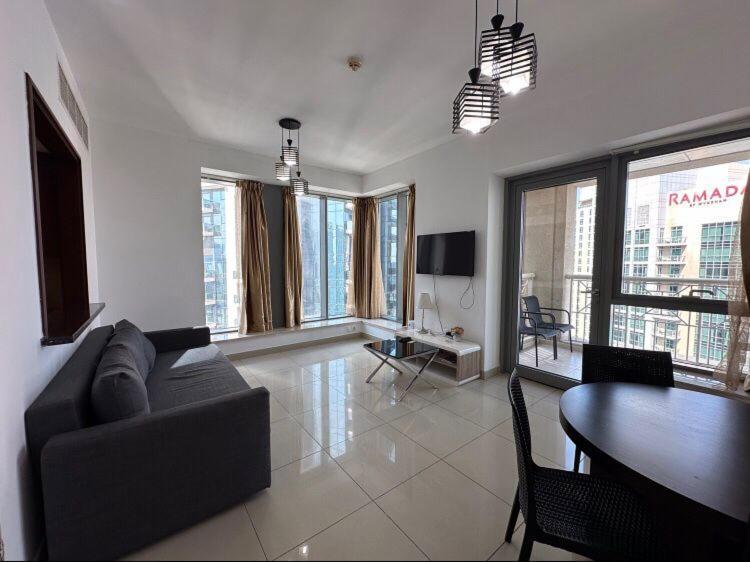 Downtown Apartments With Fountain And Burj Khalifa View Dubai Exteriör bild